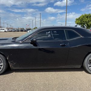 DODGE CHALLENGER GT - 4