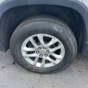 صورة 18 لـ 2020 Chevrolet TRAVERSE LT CLOTH