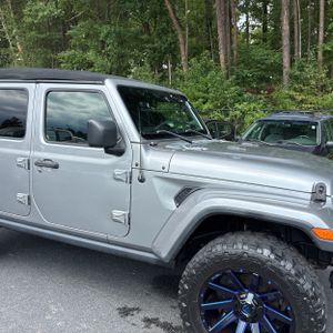 صورة مصغرة 12 لـ 2019 JEEP WRANGLER SAHARA