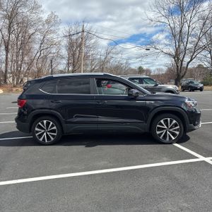 VOLKSWAGEN TAOS SE 4MOTION - 10