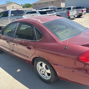 FORD TAURUS SES - 6