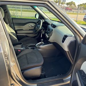 صورة 30 لـ 2014 KIA SOUL BASE