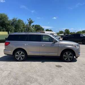 LINCOLN NAVIGATOR RESERVE - 10