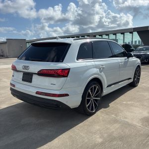 صورة 8 لـ 2024 AUDI Q7 PRESTIGE