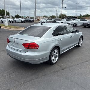 VOLKSWAGEN PASSAT 1.8T SE - 8