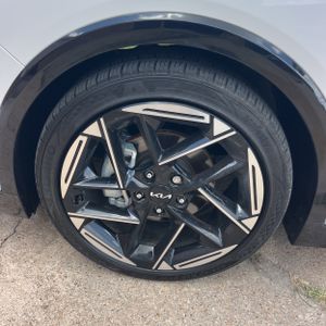 صورة مصغرة 15 لـ 2025 KIA K4 GT-LINE