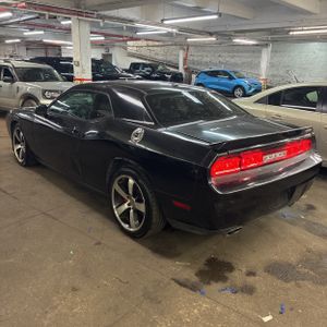 DODGE CHALLENGER SRT8 392 - 4