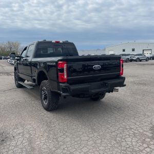 FORD F-250 SUPER DUTY LARIAT - 5