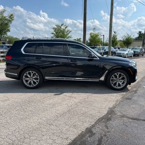 صورة 10 لـ 2020 BMW X7 XDRIVE40I