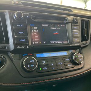 2018 Toyota RAV4 SE — фото 38