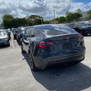 TESLA MODEL Y LONG RANGE - 5