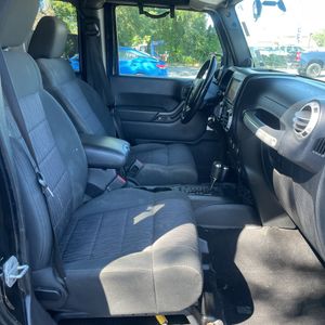 2011 JEEP WRANGLER UNLIMITED SAHARA — фото 33