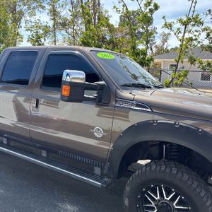FORD F-250 SUPER DUTY LARIAT - 10
