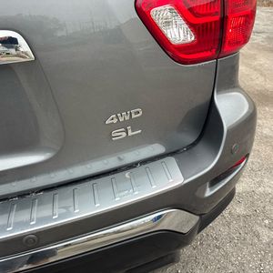 2017 Nissan PATHFINDER SL 照片 23