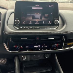 صورة مصغرة 38 لـ 2023 Nissan ROGUE SL