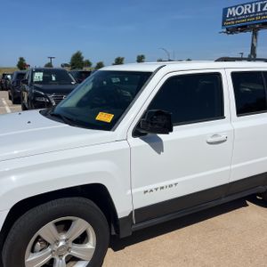 2016 JEEP PATRIOT LATITUDE 照片 2