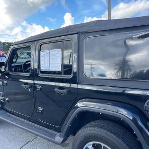 2022 JEEP WRANGLER UNLIMITED SAHARA 照片 6