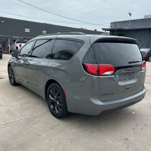 CHRYSLER PACIFICA LIMITED - 5