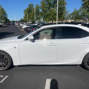 LEXUS IS 200T BASE - 4