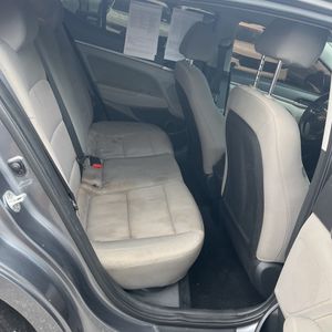 2018 Hyundai ELANTRA SEL — миниатюра 33