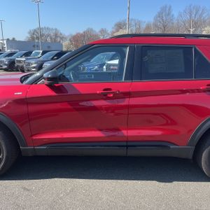 FORD EXPLORER ST-LINE - 4