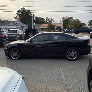 صورة 3 لـ 2017 Dodge CHARGER SXT