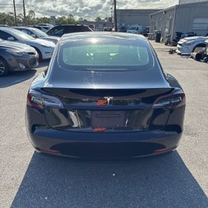 TESLA MODEL 3 BASE - 7