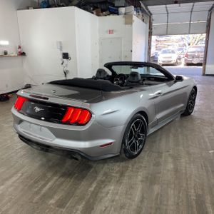 FORD MUSTANG ECOBOOST PREMIUM - 8