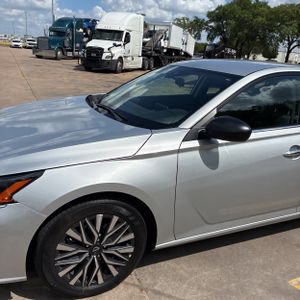 NISSAN ALTIMA SV FWD - 2