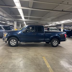 FORD F-150 XLT - 2