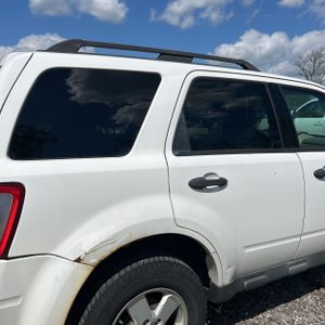 FORD ESCAPE XLT - 9