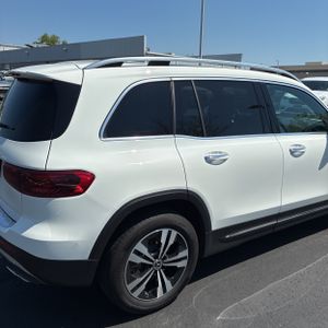 MERCEDES-BENZ GLB - 9