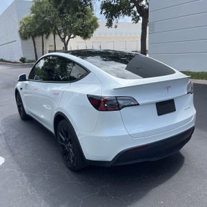 TESLA MODEL Y LONG RANGE - 5