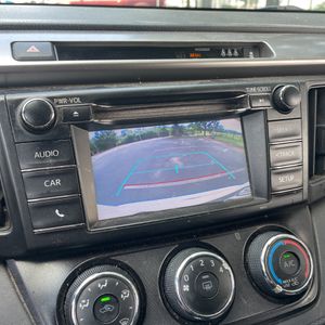 2017 Toyota RAV4 LE 缩略图 38