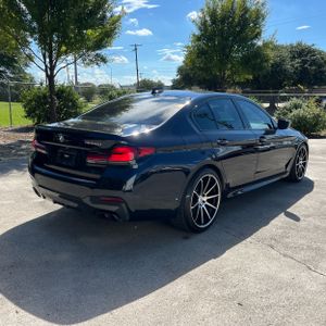 صورة 8 لـ 2023 BMW M550 I XDRIVE