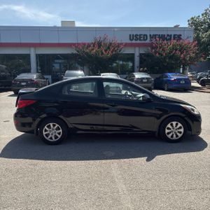 2012 Hyundai ACCENT GLS photo 10