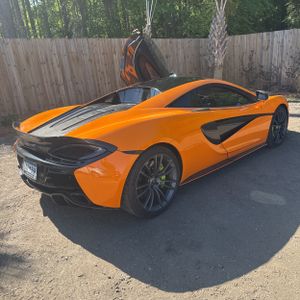 MCLAREN 570 S - 8