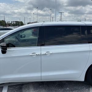 CHRYSLER PACIFICA TOURING L - 4