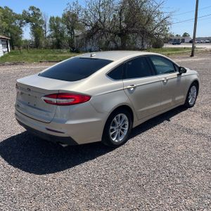 FORD FUSION SE - 8