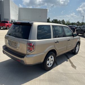 HONDA PILOT LX - 8