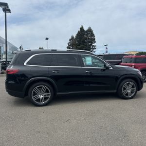 MERCEDES-BENZ GLS - 10