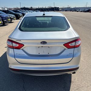 FORD FUSION SE - 7