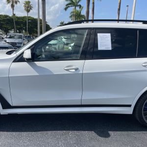 صورة 4 لـ 2024 BMW X7 ALPINA XB7
