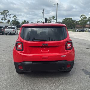 صورة 7 لـ 2019 JEEP RENEGADE LATITUDE