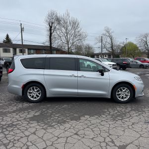 CHRYSLER PACIFICA TOURING L - 10