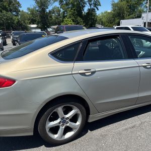 FORD FUSION SE - 9