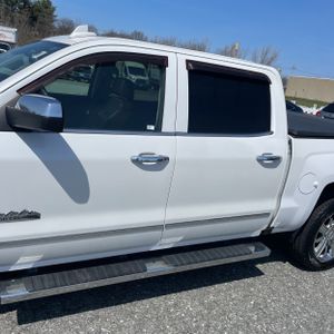 CHEVROLET SILVERADO 1500 HIGH COUNTRY - 4