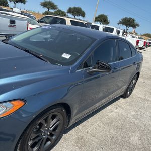 2018 FORD FUSION SE 照片 2