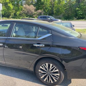 NISSAN ALTIMA SV FWD - 6