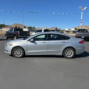 FORD FUSION S - 3